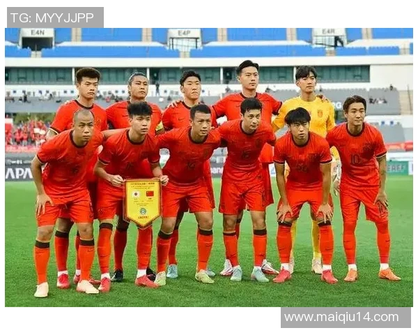 上海足球队以81分领跑锦标赛积分榜展现强劲实力 上海足球队以81分领跑锦标赛积分榜展现强劲实力