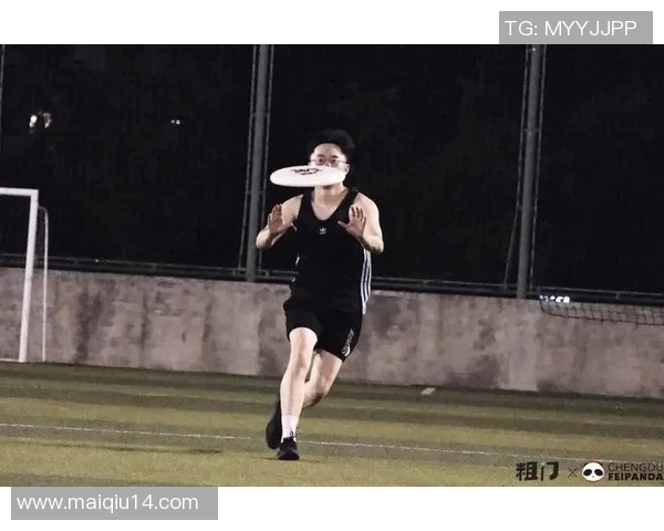 成都网球队中路突破表现分析与战术得失探讨