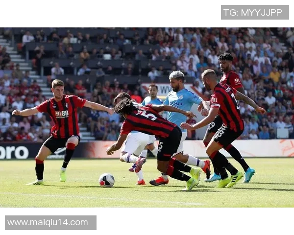 英超足球巨献深入探讨杭州足球队的团队协作与战术配合之道